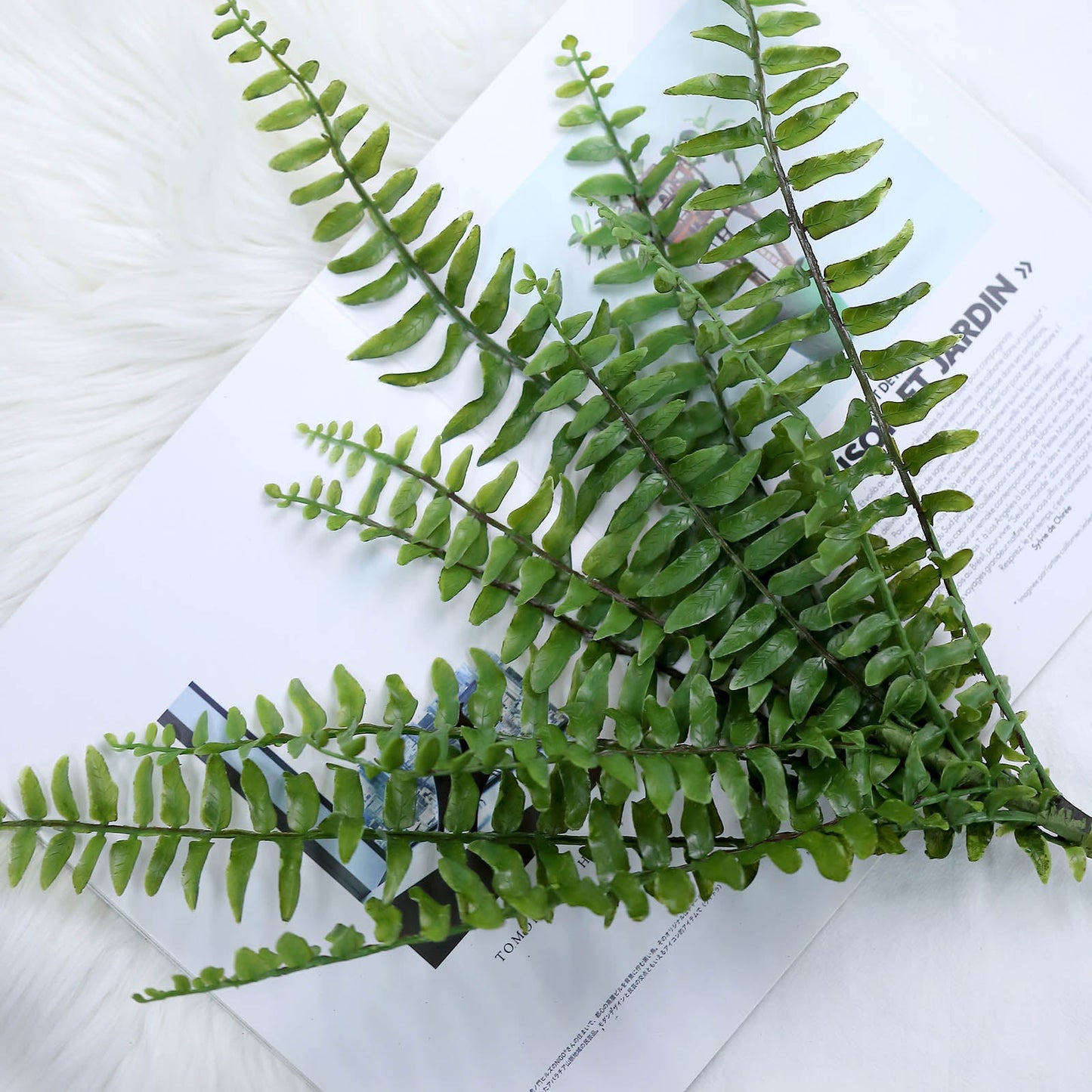 Artificial Boston Fern Green Leaf Plant, Premium Real Touch Indoor Spray 20"