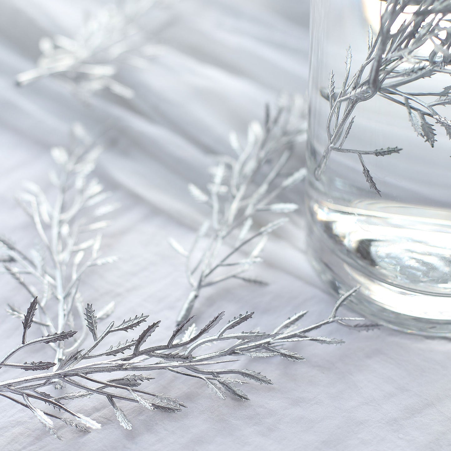 25 Pack Mini Metallic Silver Artificial Fern Leaf Branch Stems, Flower Vase Filler For Floating Candle Centerpieces 6"